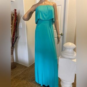 New green maxi strapless dress length 52” bust 36” stretchy material